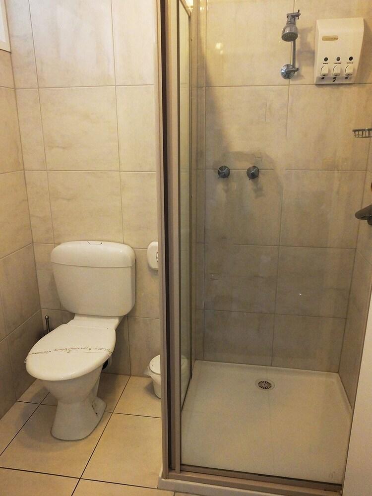 Edinburgh Motor Inn Уорагъл Екстериор снимка