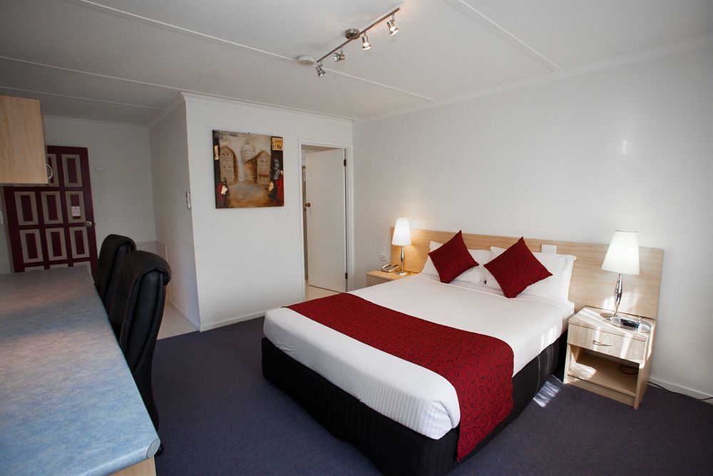 Edinburgh Motor Inn Уорагъл Екстериор снимка