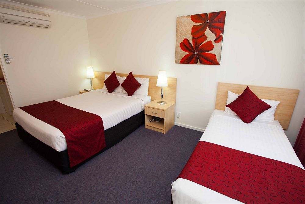 Edinburgh Motor Inn Уорагъл Екстериор снимка